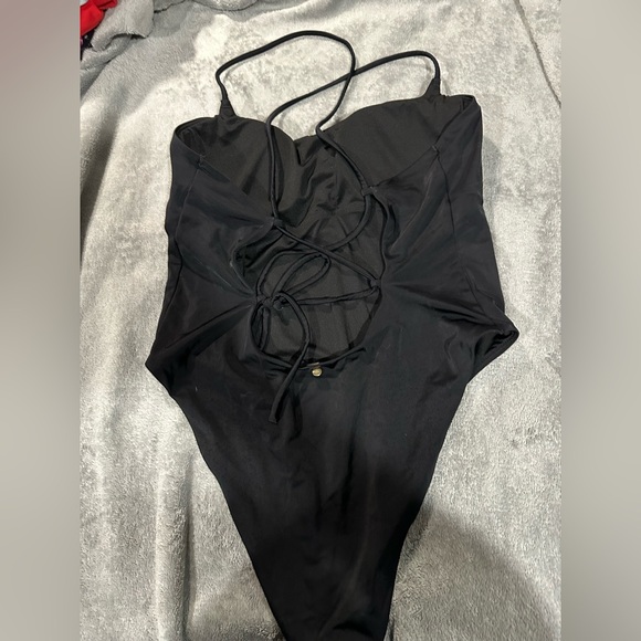 Victoria’s Secret bathing suit - Picture 2 of 3